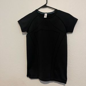 IVIVVA ATHLETICA BY LULULEMON TOP